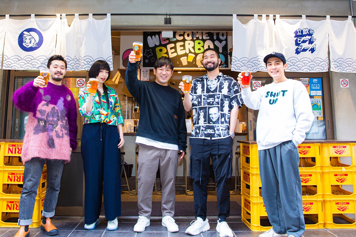 左から櫻木大悟（D.A.N.）、ぷにぷに電機、田中徹（CRAFTROCK BREWING、THE LOCAL PINTS）、MAKOTO（THE LOCAL PINTS）、
横山優也（KOTORI）。