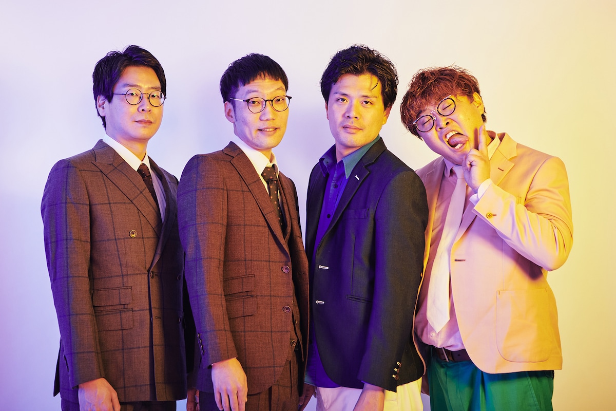 左から男性ブランコ浦井、男性ブランコ平井、マユリカ阪本、マユリカ中谷。