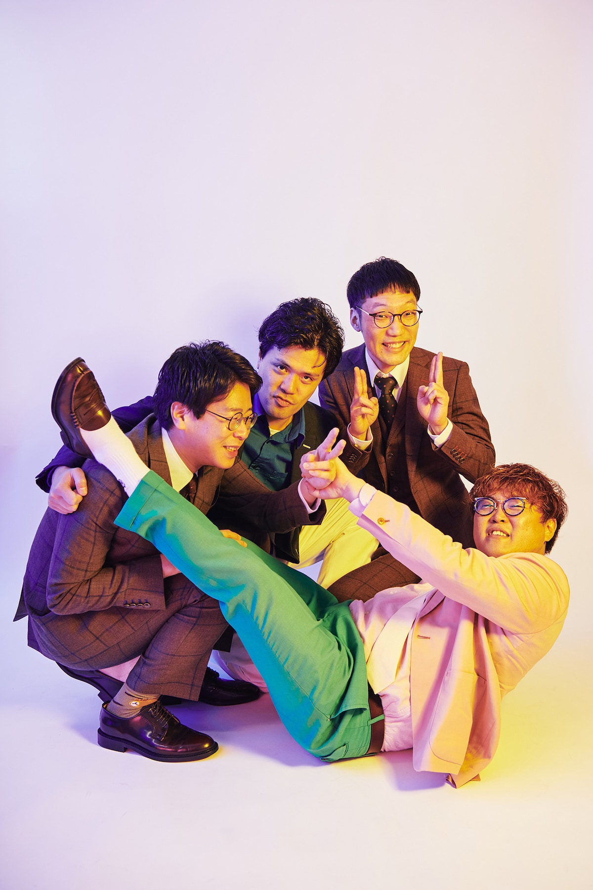 男性ブランコとマユリカ。