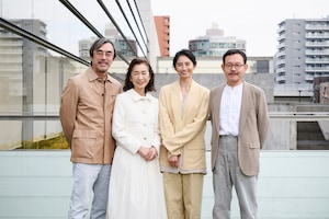 高橋惠子×小島聖×益岡徹×近藤芳正が語る新国立劇場「デカローグ 1~4」集合住宅に暮らす人それぞれの人生を肯定する