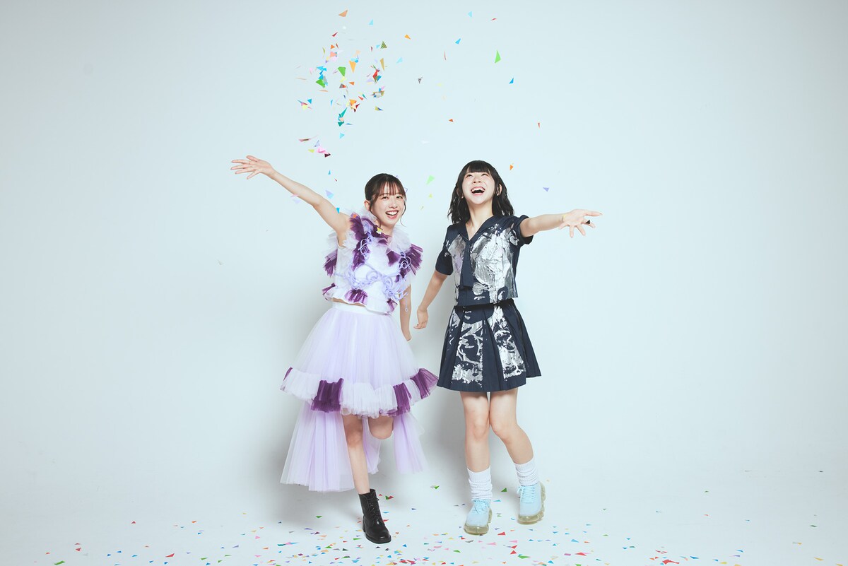 真山りか（左）と高咲陽菜（右）。