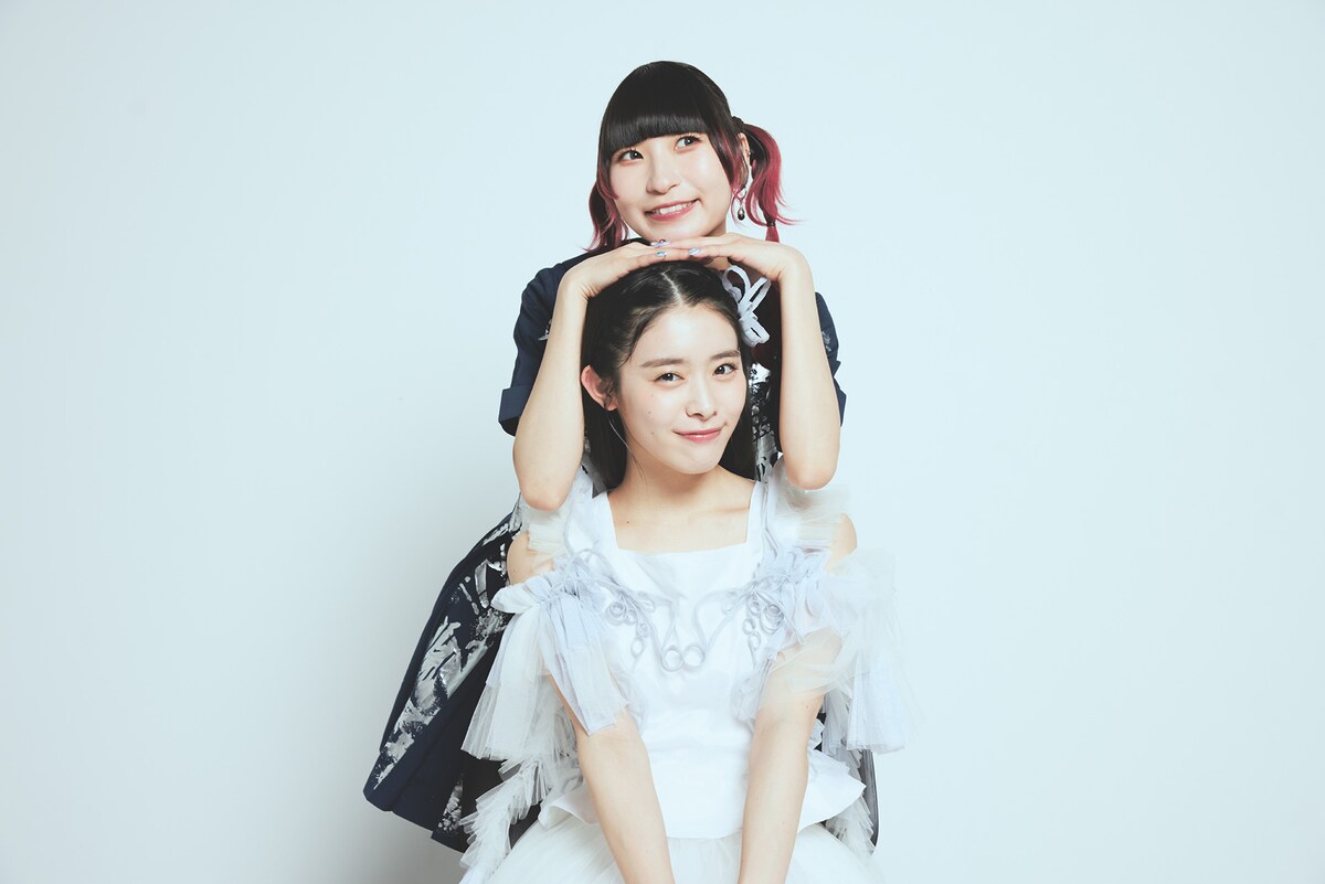 藤咲彩音（上）と風見和香（下）。