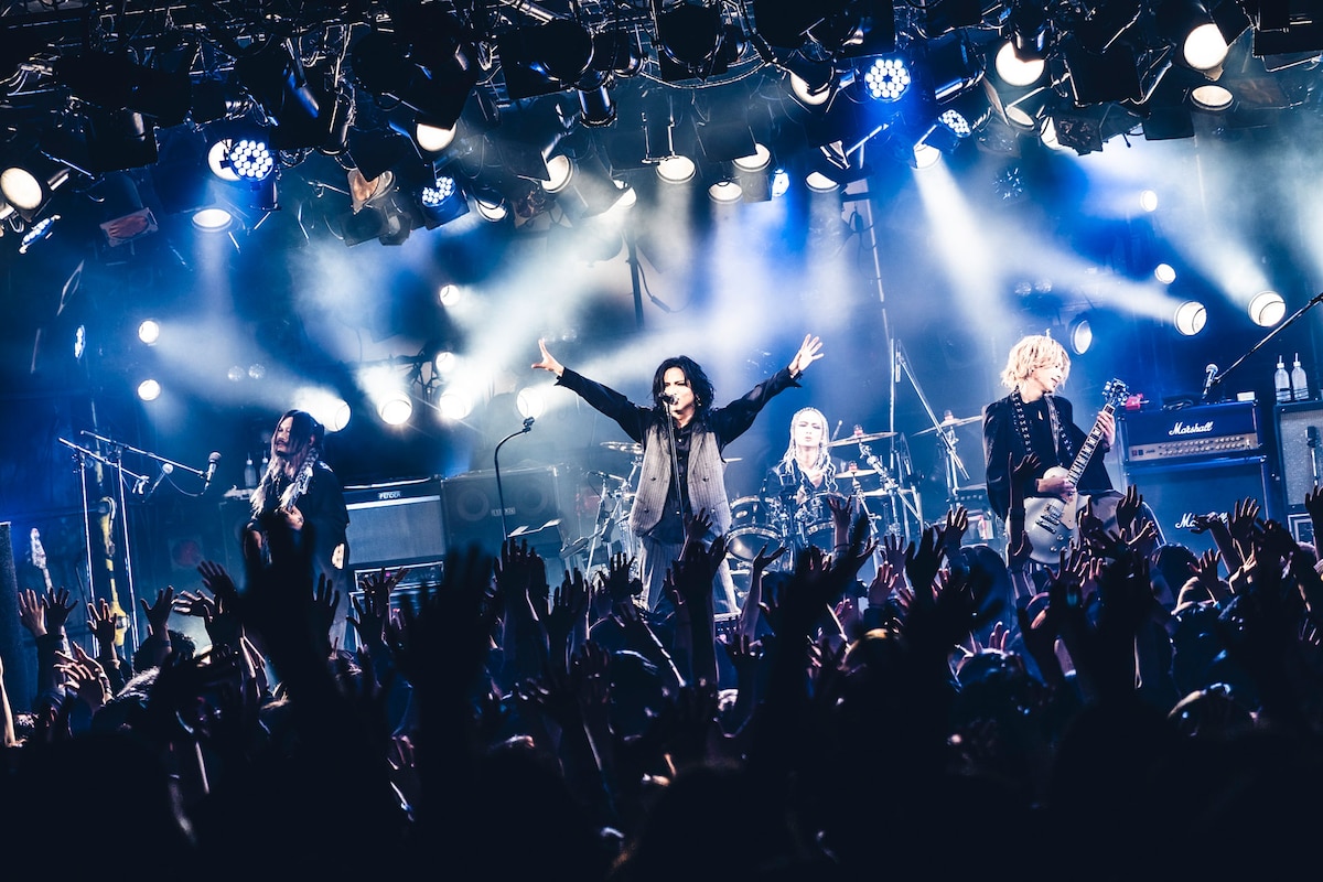 千秋（撮影：冨田味我）