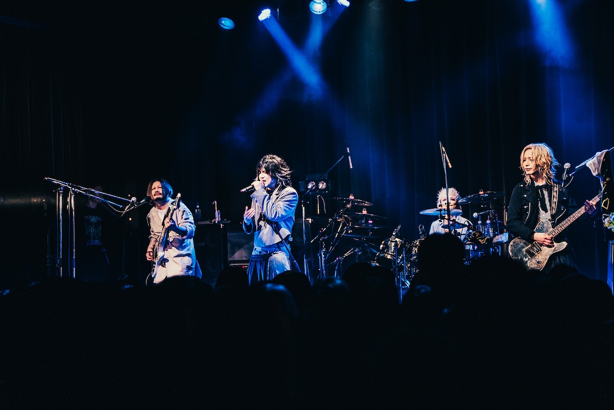 DEZERT（Photo by Megumi Iritani）