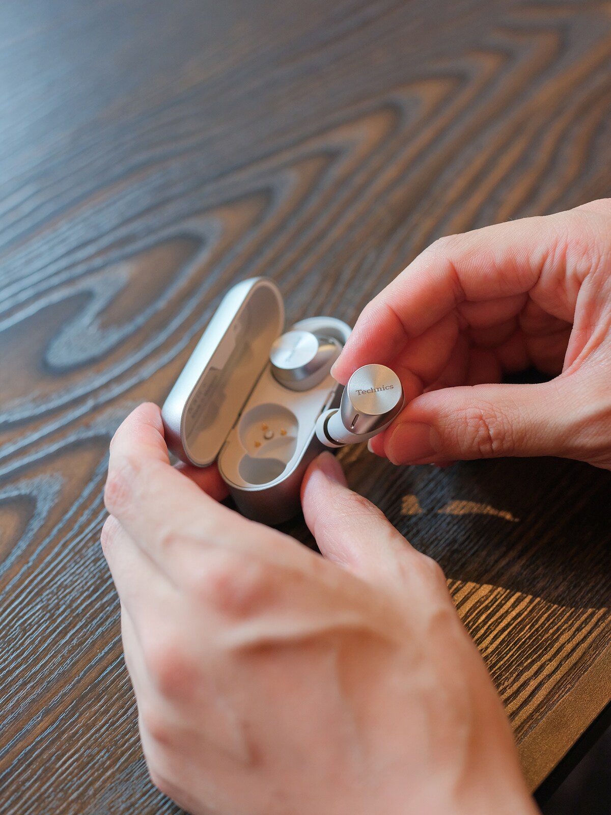 Technicsワイヤレスイヤフォン「EAH-AZ60」