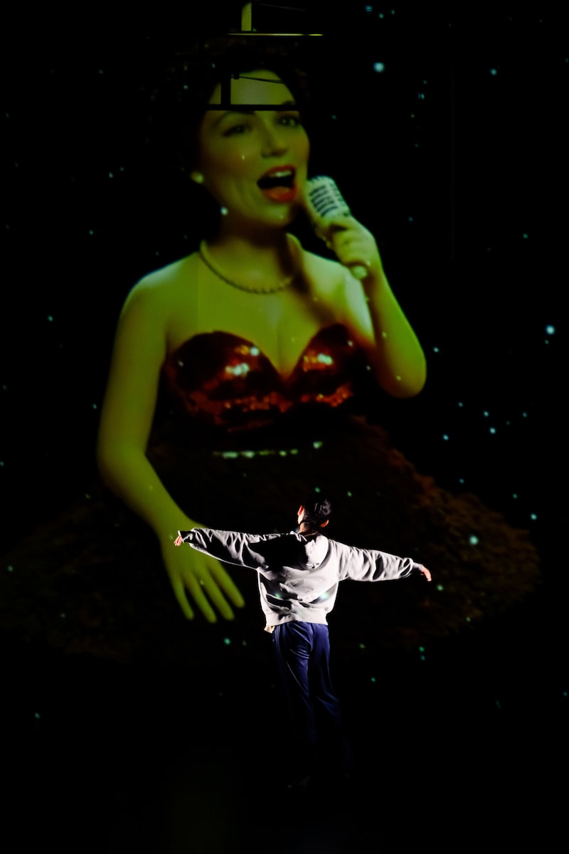 「Disco on the planet」舞台稽古の様子。