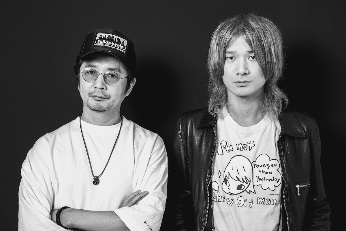 左から増子直純（怒髪天）、佐々木亮介（a flood of circle）。