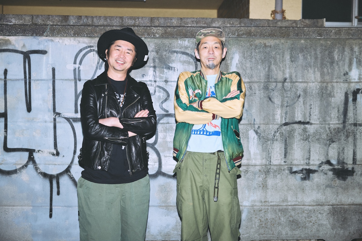 左から増子直純、宮藤官九郎。