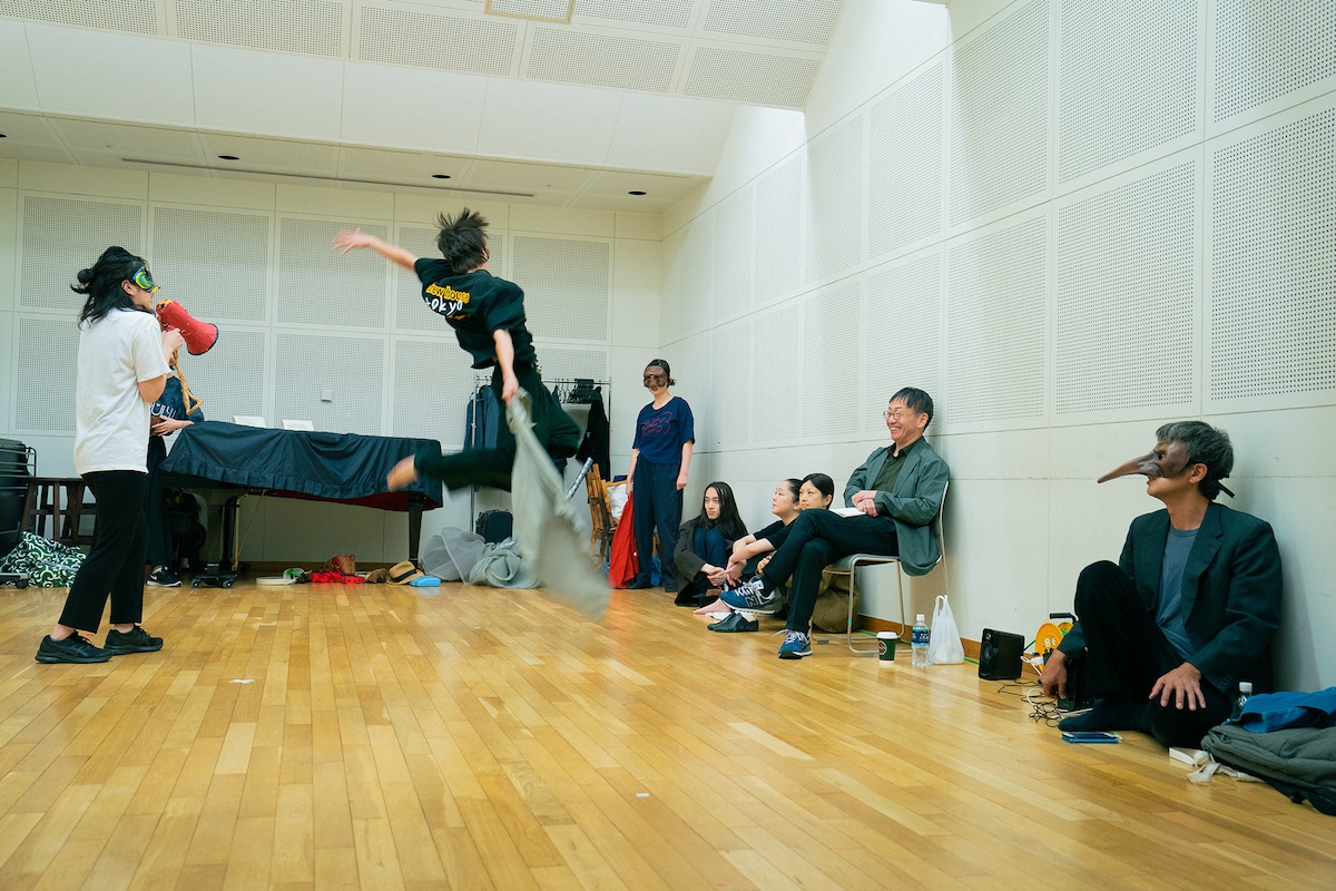 扇田拓也企画「恋人たち」の様子。