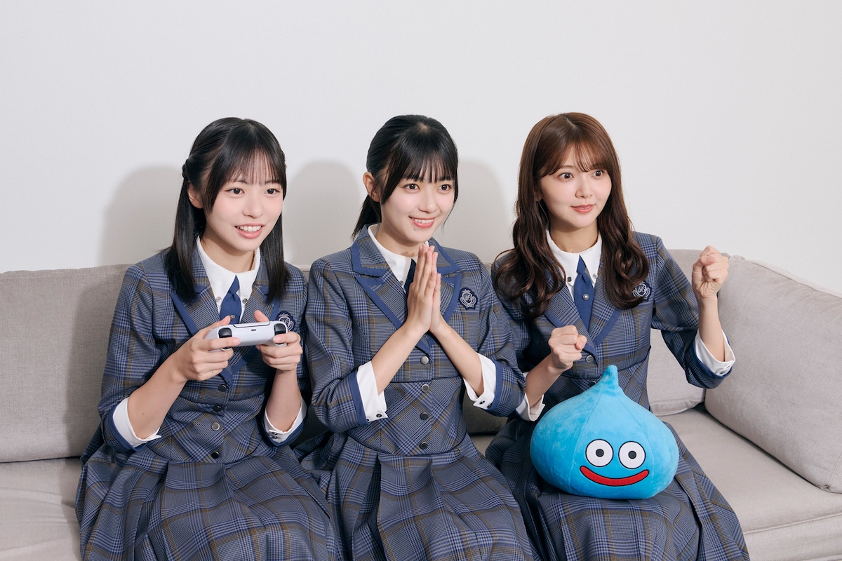 左から正源司陽子、平尾帆夏、山下葉留花。