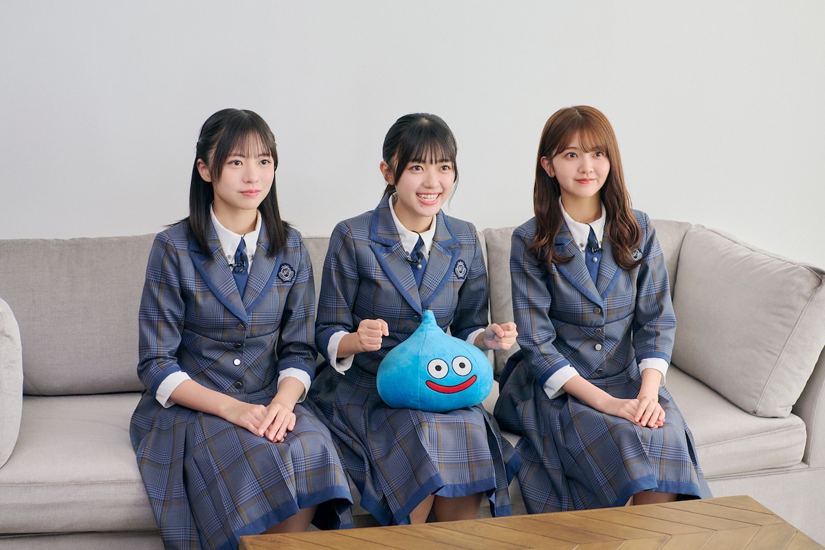 左から正源司陽子、平尾帆夏、山下葉留花。