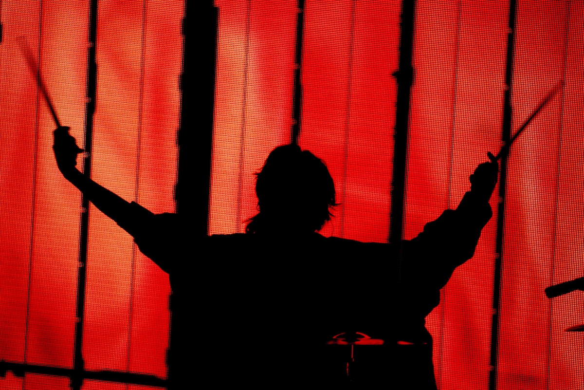 「DUSTCELL LIVE 2025 -月の裏-」の様子。（撮影：日吉“JP”純平）