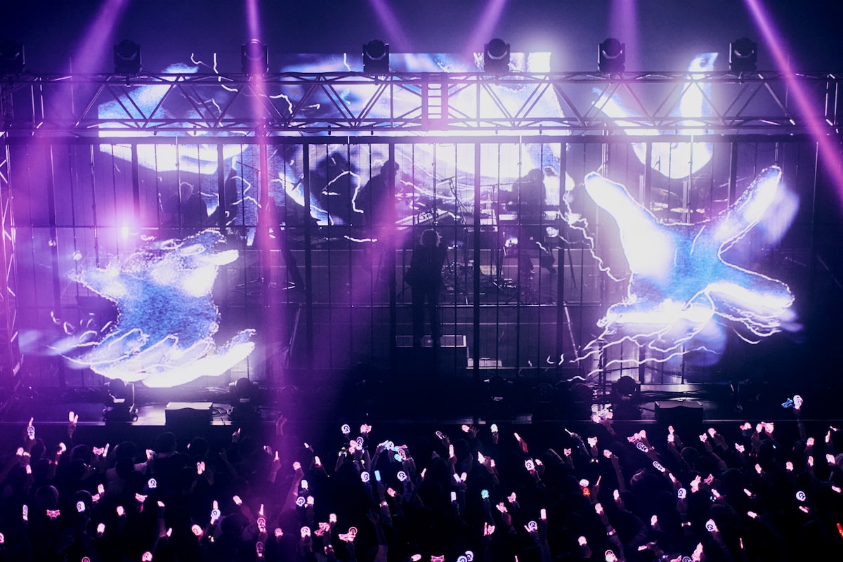 「DUSTCELL LIVE 2025 -月の裏-」の様子。（撮影：日吉“JP”純平）