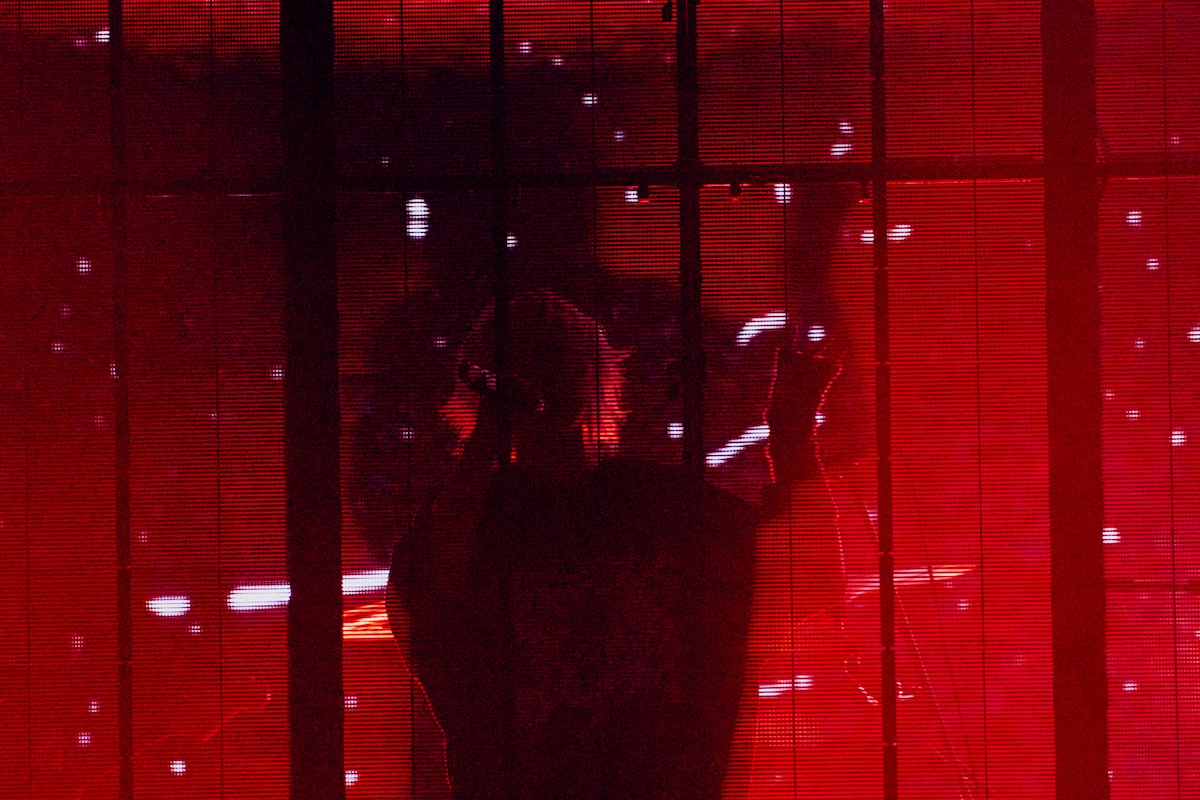 「DUSTCELL LIVE 2025 -月の裏-」の様子。（撮影：日吉“JP”純平）