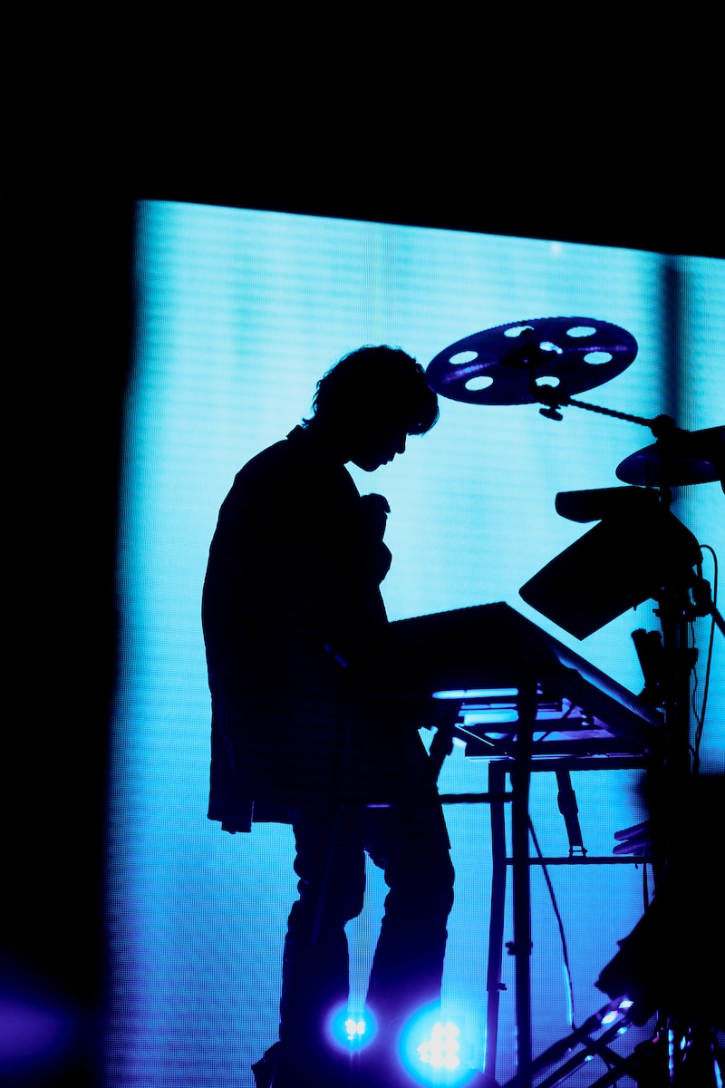 「DUSTCELL LIVE 2025 -月の裏-」の様子。（撮影：日吉“JP”純平）