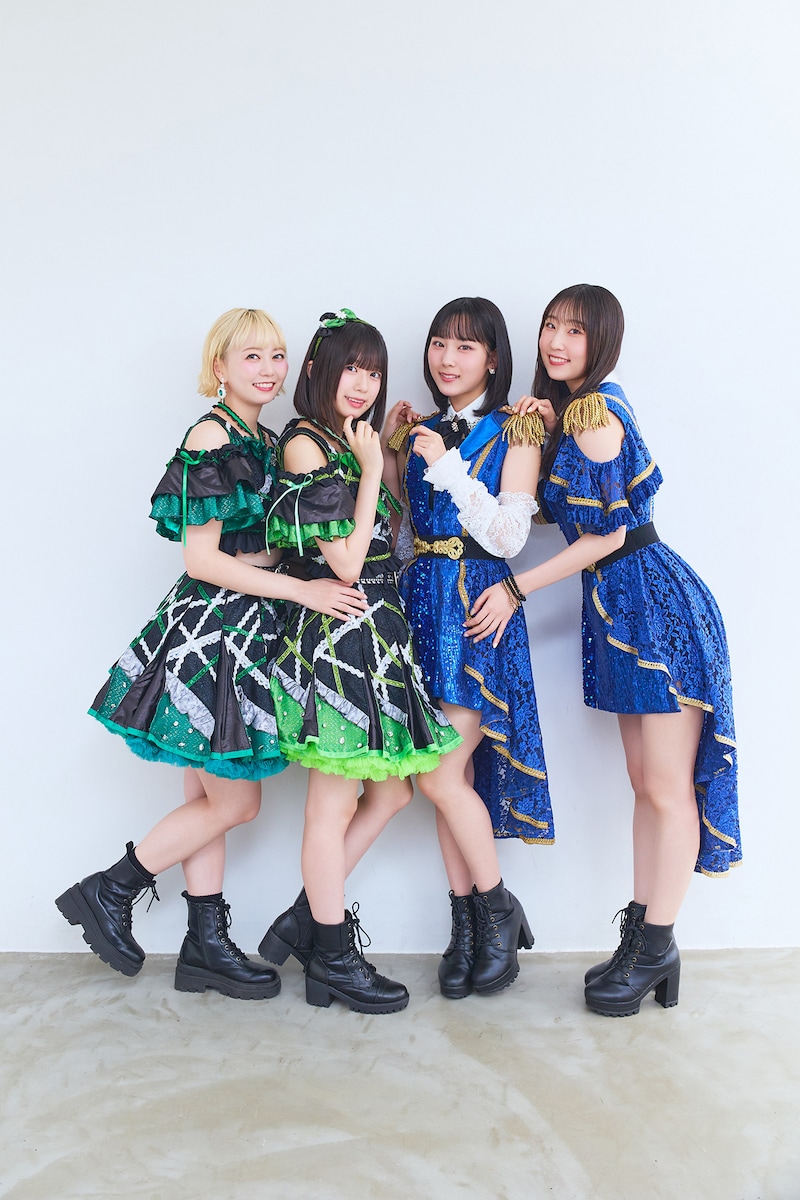 左から安本彩花（私立恵比寿中学）、小久保柚乃（私立恵比寿中学）、江端妃咲（Juice=Juice）、段原瑠々（Juice=Juice）。