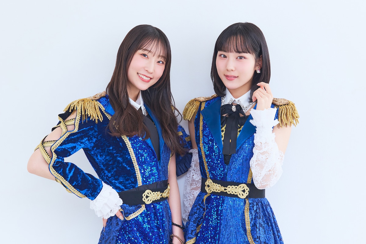 左から段原瑠々（Juice=Juice）、江端妃咲（Juice=Juice）。