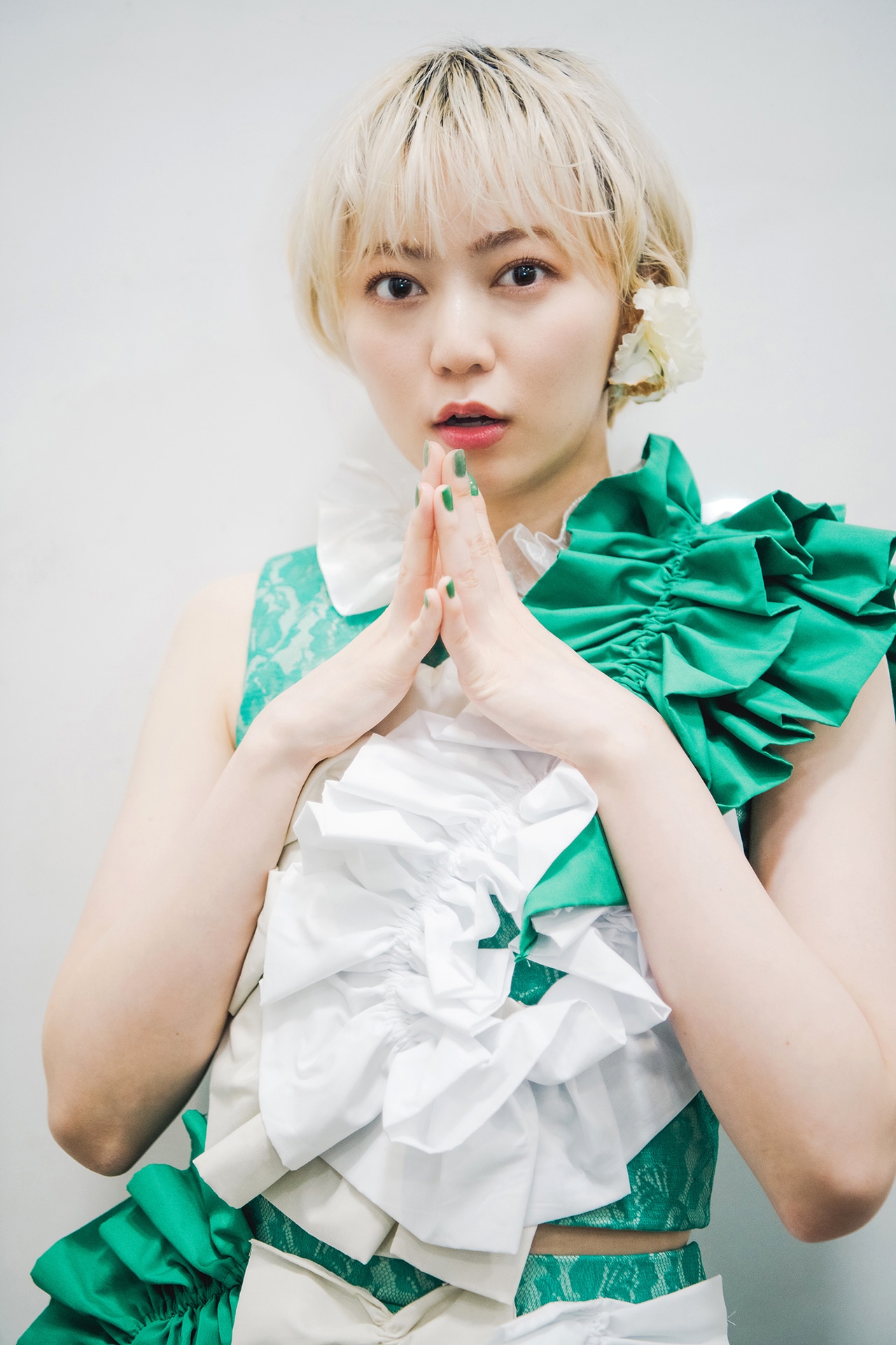 私立恵比寿中学　エビ中　安本彩花　生写真　サイン　森ガール 安本彩花 生写真 サイン入り エビ中 - メルカリ