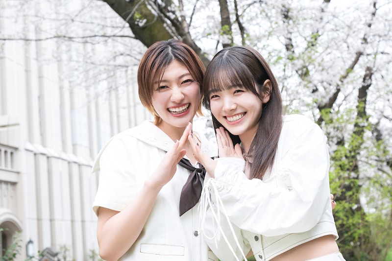 小林歌穂と桜井えま。