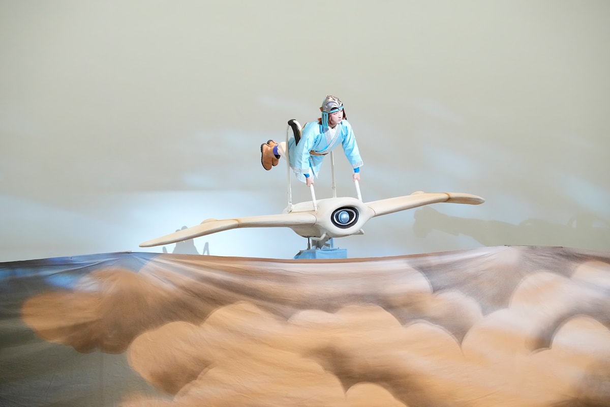 「風の谷のナウシカ 上の巻 ―白き魔女の戦記―」より、中村米吉扮するナウシカ。©松竹