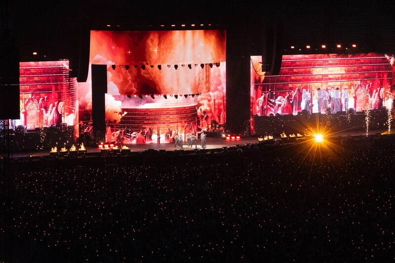 「ENHYPEN WORLD TOUR ‘WALK THE LINE’ IN JAPAN -SUMMER EDITION-」の様子。(P)&(C) BELIFT LAB Inc.