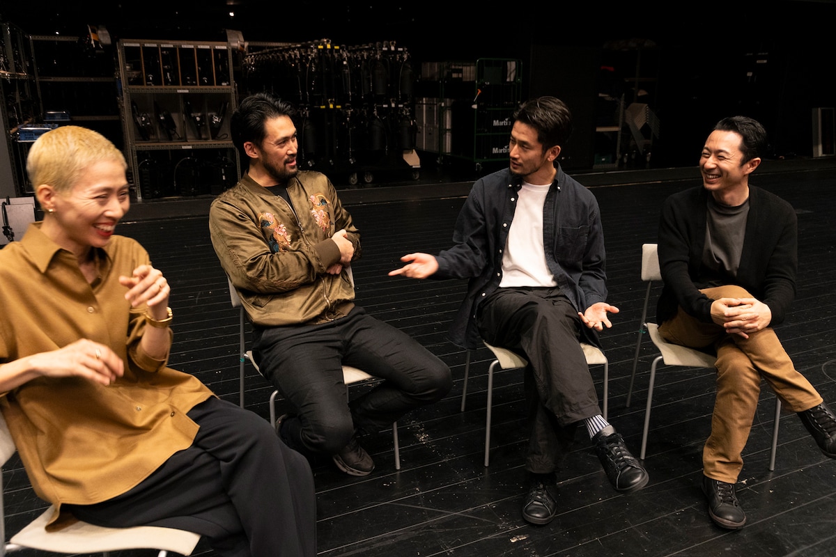 左から井関佐和子、宮河愛一郎、中川賢、山田勇気。