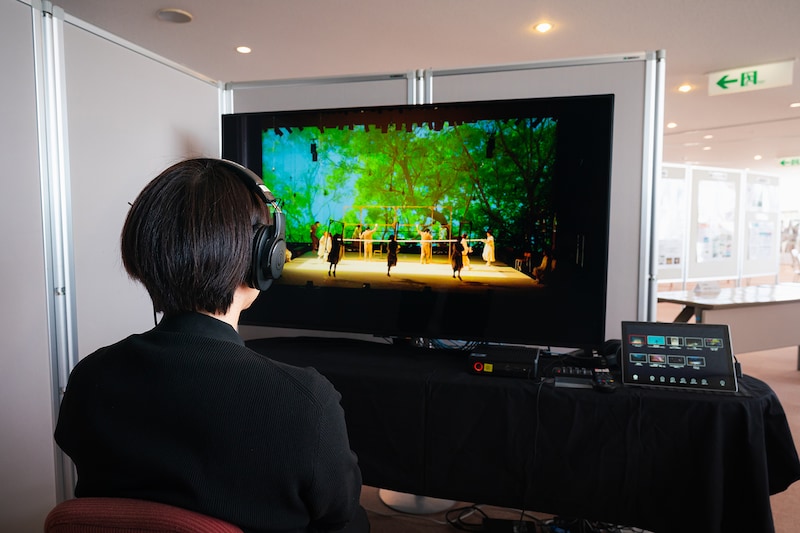 三重県総合文化センター 生涯学習棟での鑑賞ブースの様子。