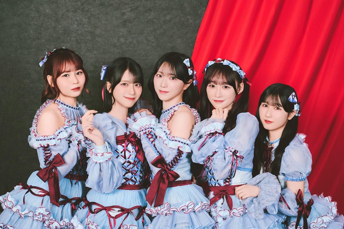 左から大場花菜、佐々木舞香、野口衣織、音嶋莉沙、山本杏奈。