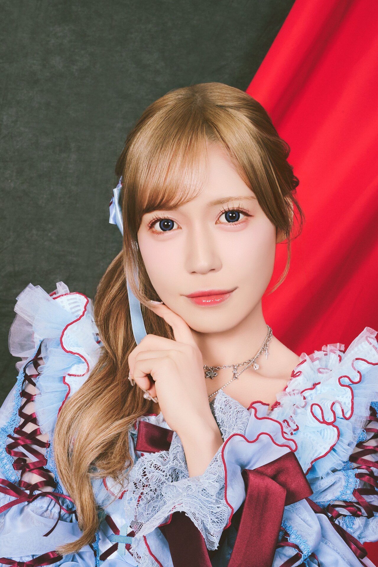 LOVE「劇薬中毒」インタビュー｜ダークで切ない楽曲こそが私たちの得意