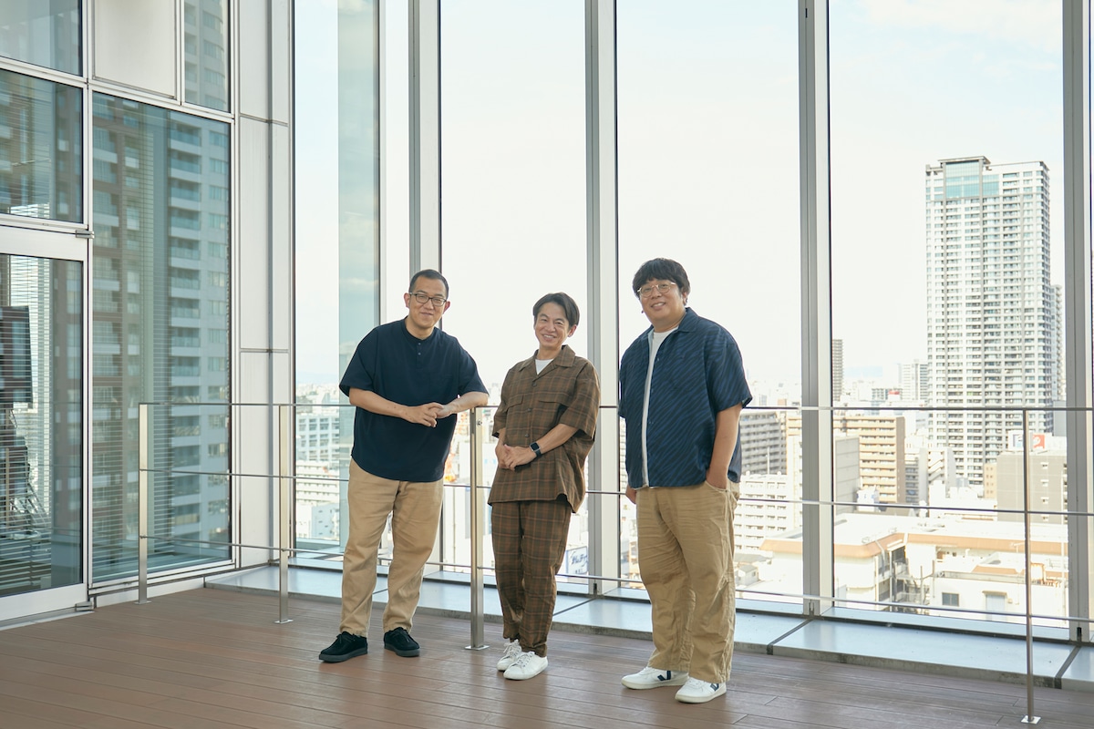 左から上田誠、永野宗典、諏訪雅。