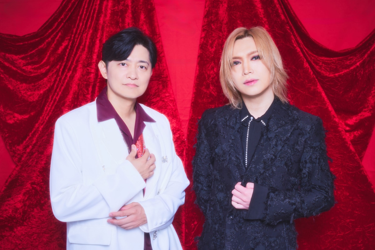 左から下野紘、鬼龍院翔。