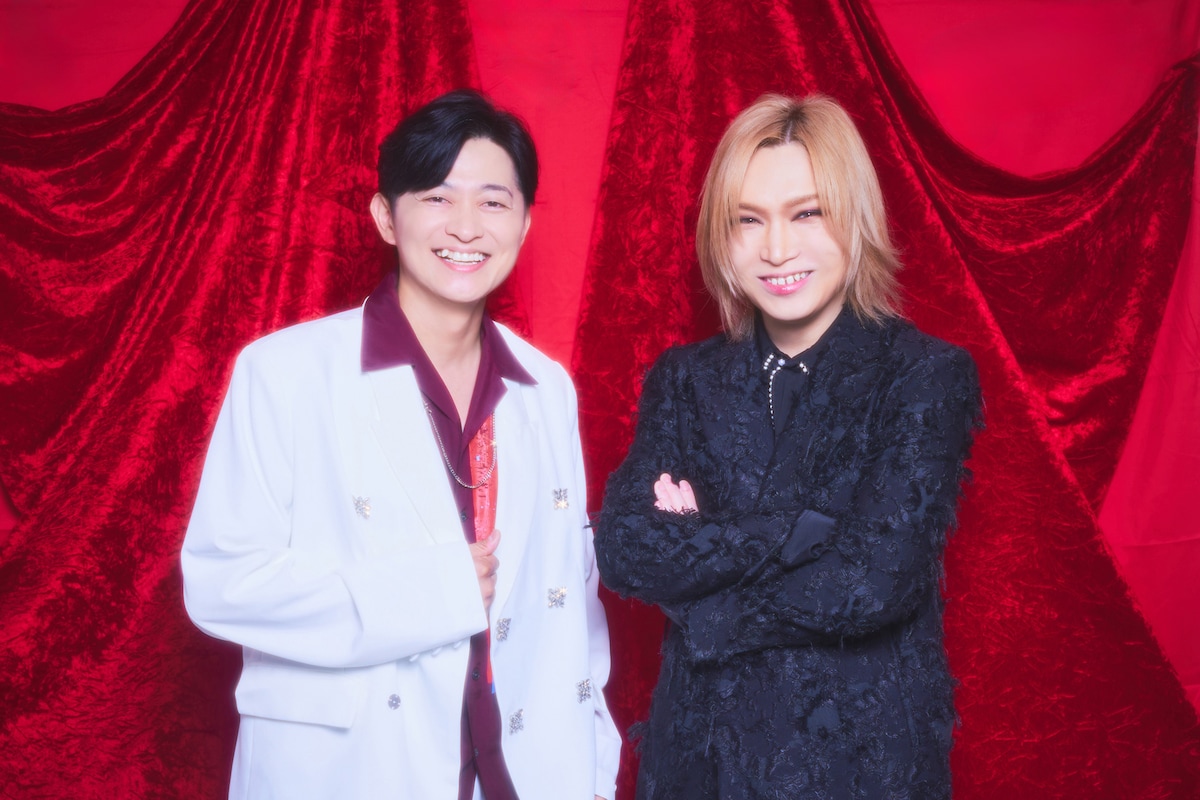 左から下野紘、鬼龍院翔。