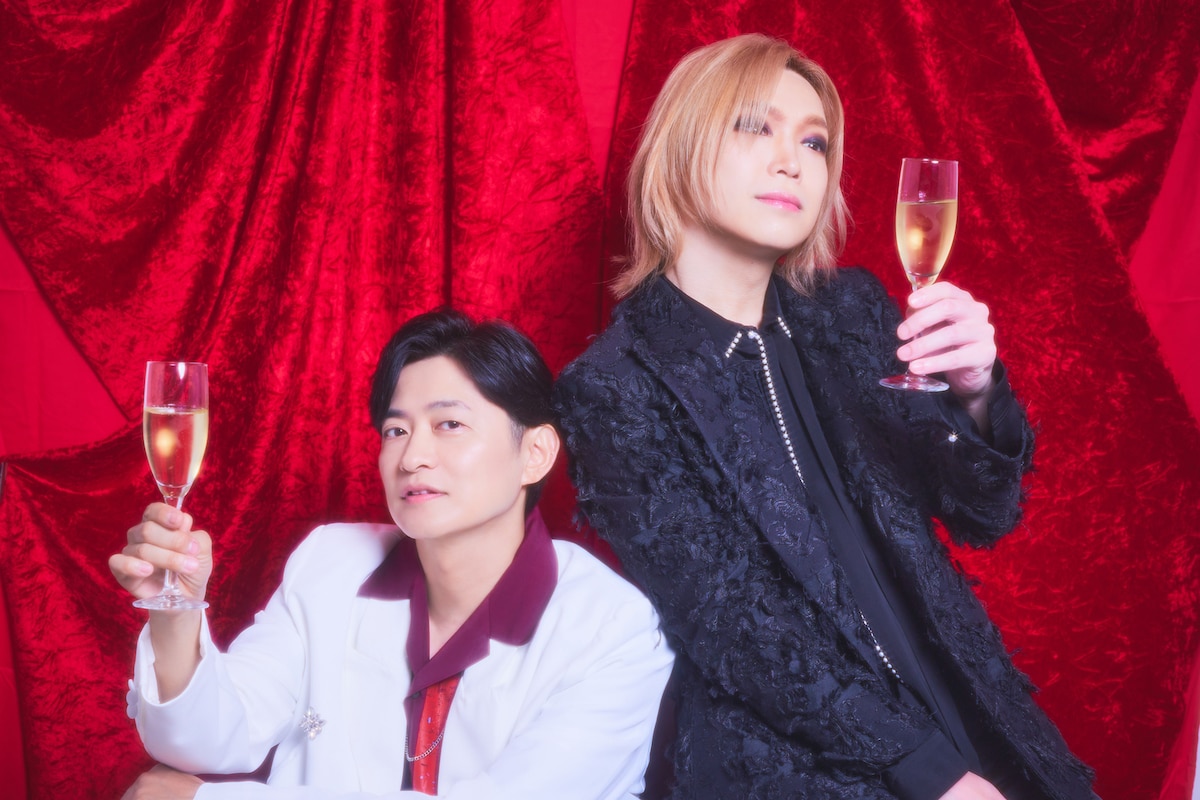 左から下野紘、鬼龍院翔。