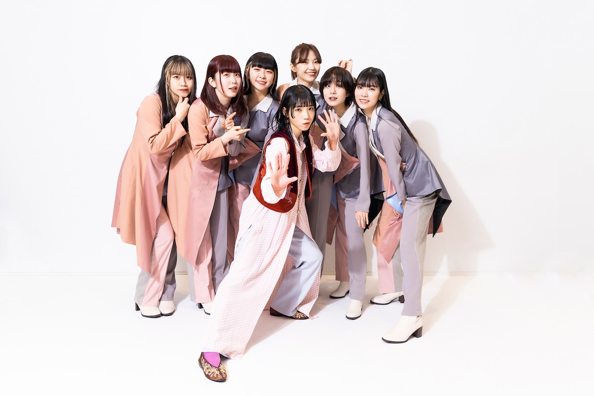 ExWHYZとアユニ・D。