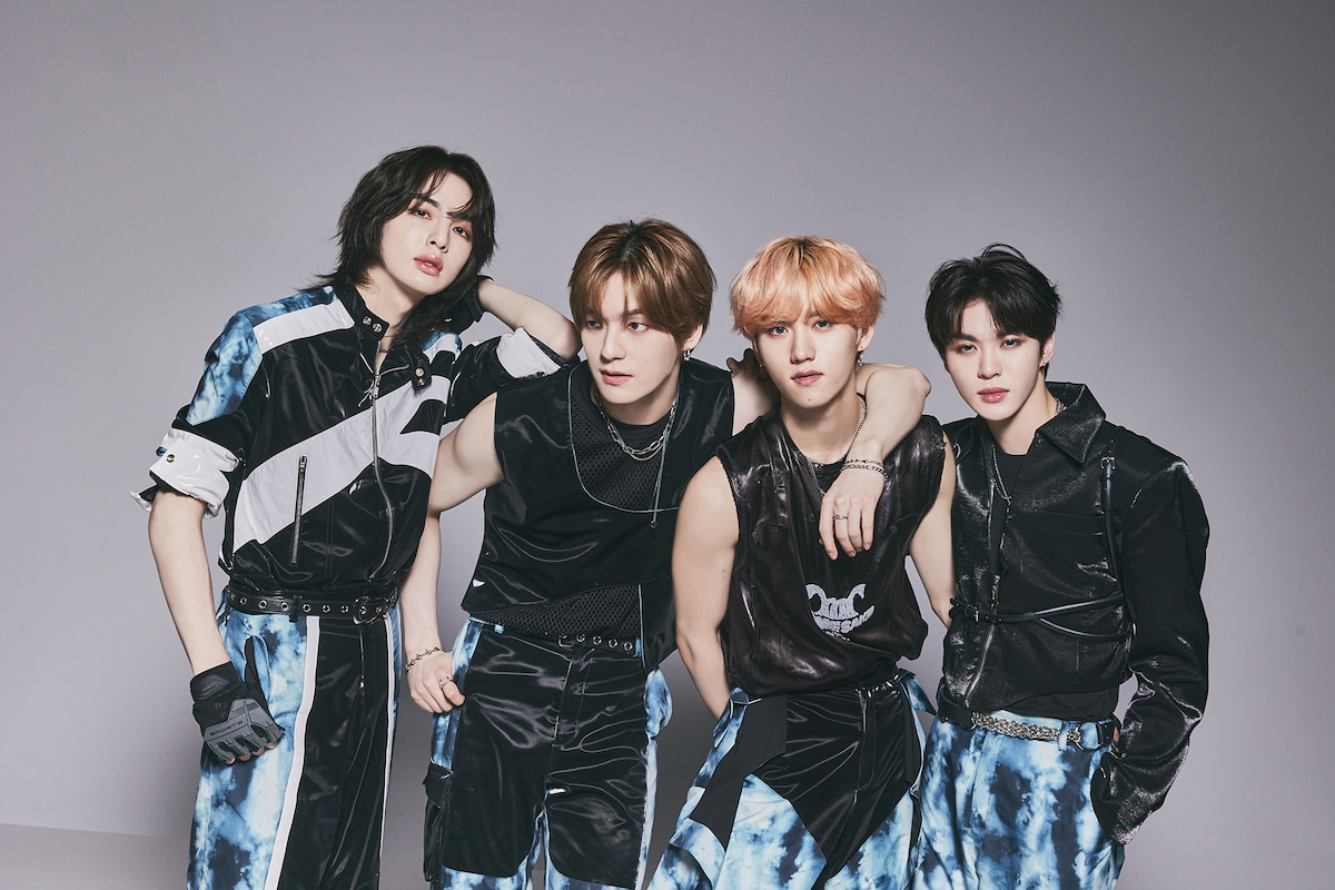 左からMU、WISH、YEWANG、A-MIN。