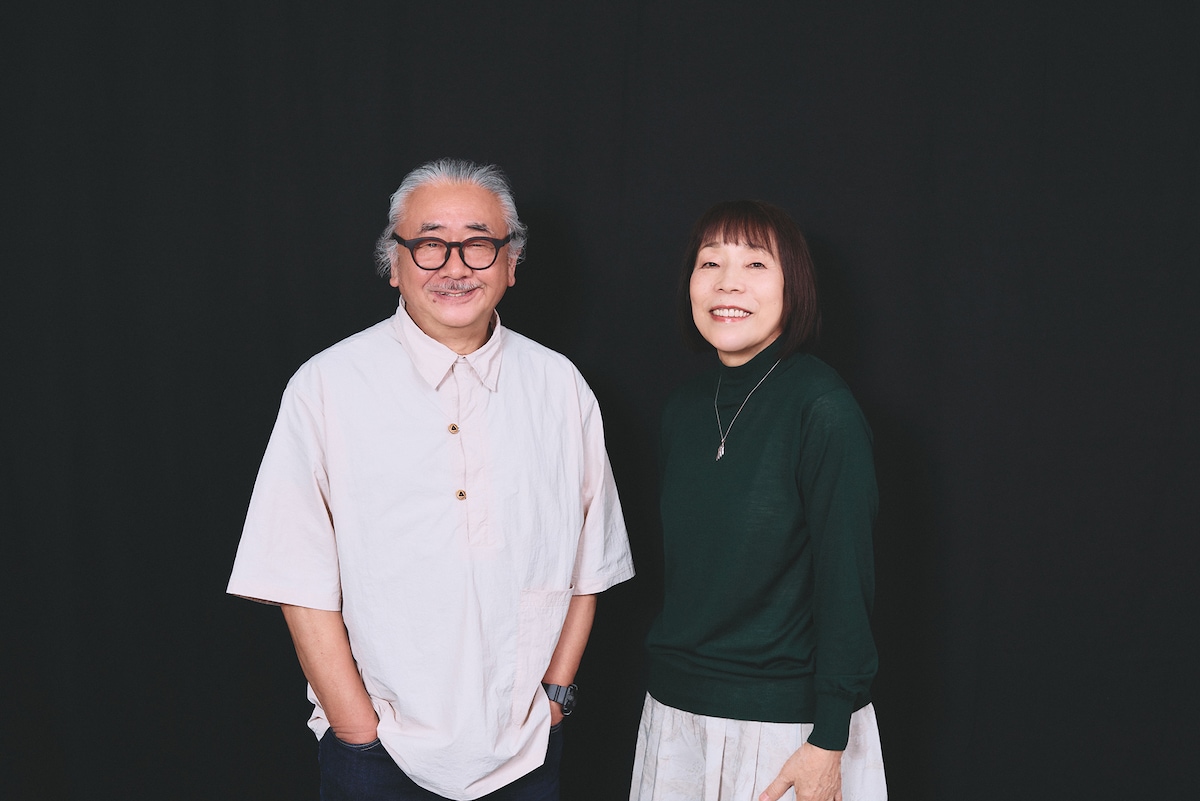 左から植松伸夫、白鳥英美子。