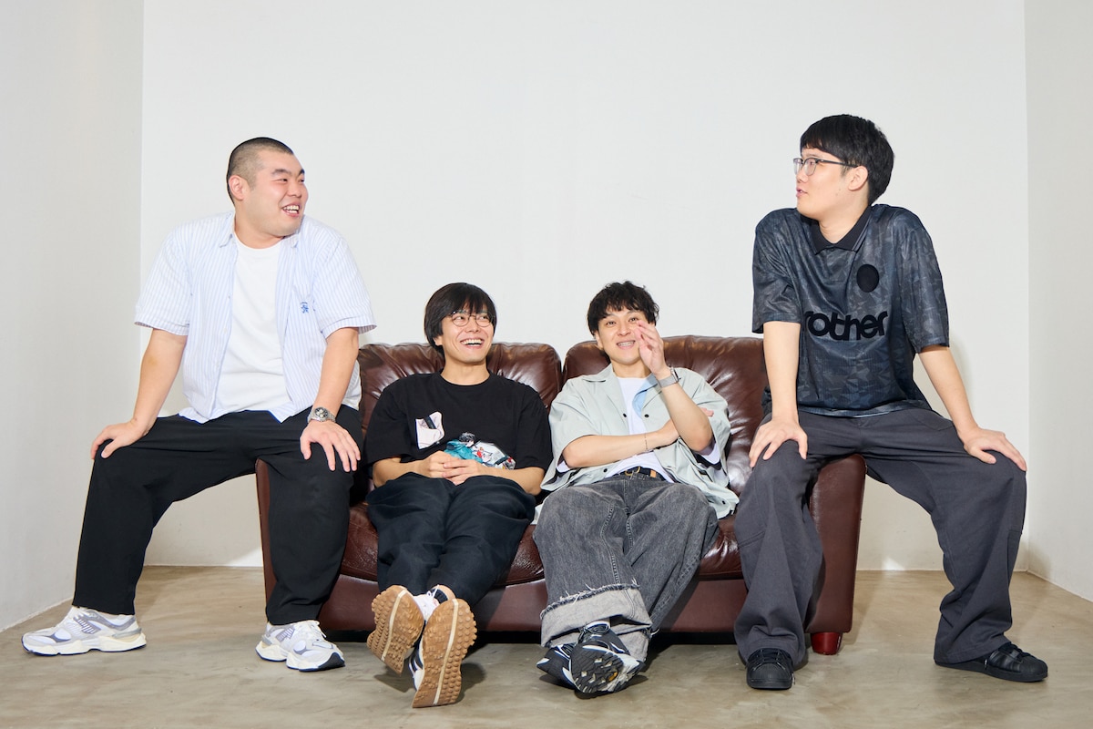 金の国とファイヤーサンダー。左から、渡部おにぎり、桃沢健輔、こてつ、﨑山祐