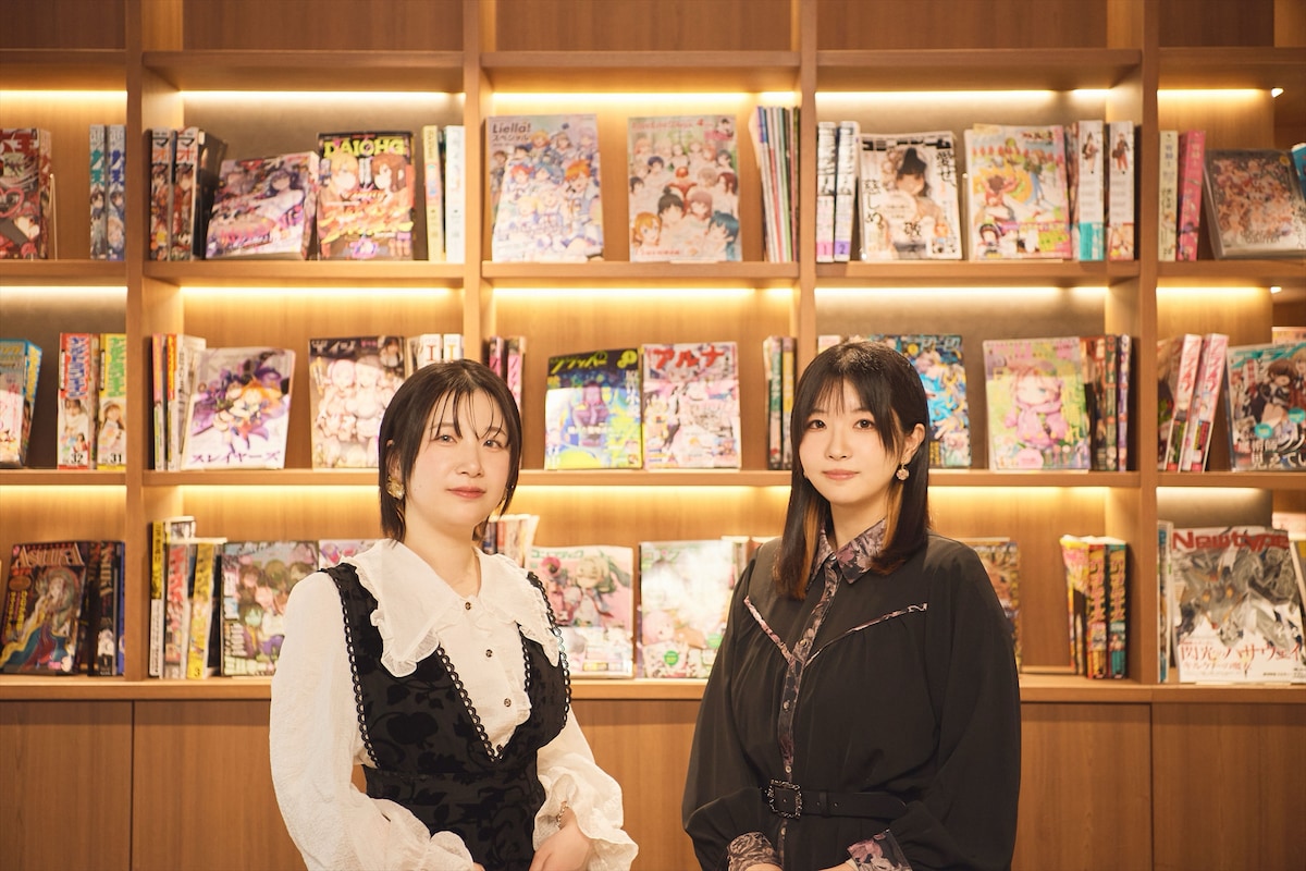 左から時任せつな、三木谷奈々。