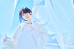 フジタカコ「HEROINE」インタビュー｜22歳のSSWが1stアルバムで描く“ヒロインになる瞬間”