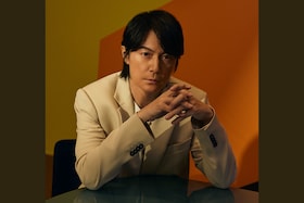 福山雅治「超新星」特集｜5年9カ月ぶりアルバムがつなぐ過去と未来、ソングライターとしての足跡たどる
