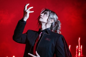 なぜGACKTはオーケストラツアーに挑むのか？「魔王シンフォニー」という壮大なショーが提示する“異世界”の正体