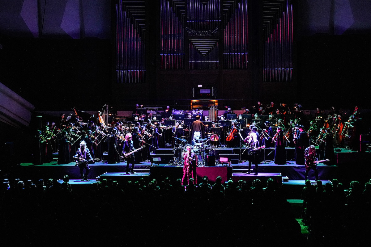 12月23日に東京・すみだトリフォニーホールで開催された「GACKT PHILHARMONIC 2025 魔王シンフォニー THE REVIVAL」の様子。