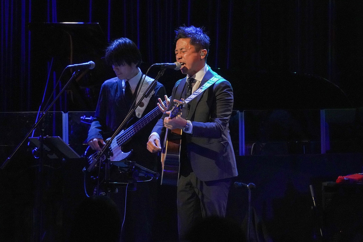 昨年2月に東京・COTTON CLUBで行われた「GAKU-MC Live at 丸の内 大人のラップの世界へようこそ vol.3」より。