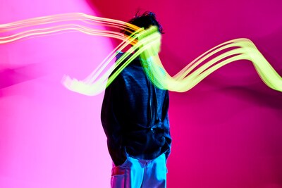 がらりインタビュー｜システムエンジニアからアーティストへ、理論派SSWの1stアルバムからほとばしる情熱