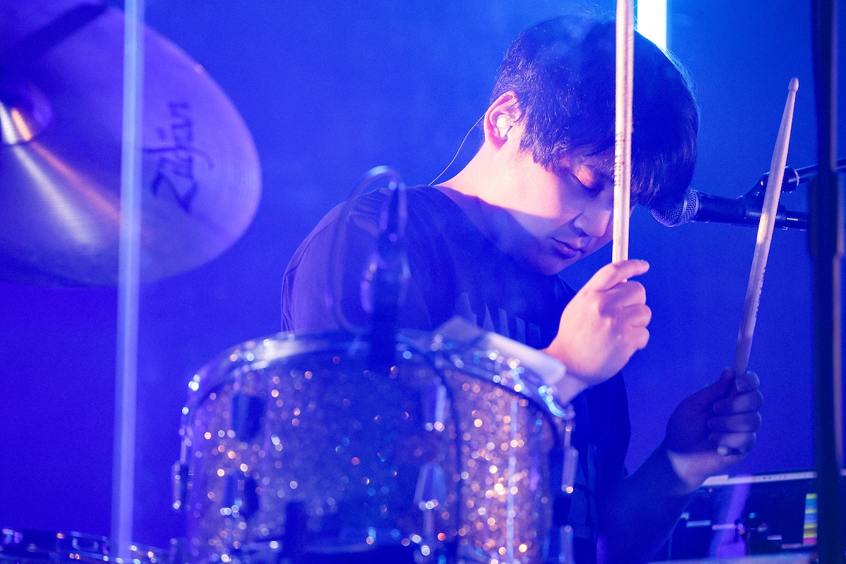 尾崎和樹（Dr）（Photo by SHUN ITABA）