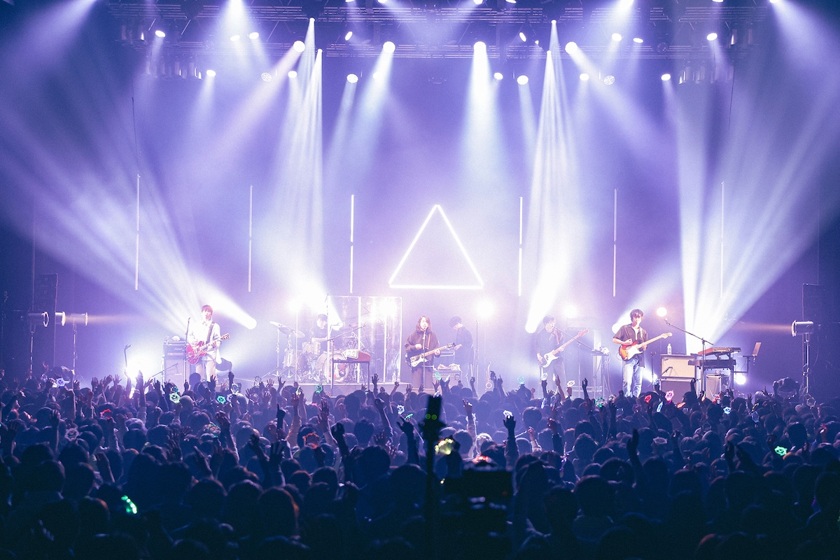 「TRITRAL TOUR」2025年11月26日のZepp DiverCity（TOKYO）公演の様子。（Photo by SHUN ITABA）