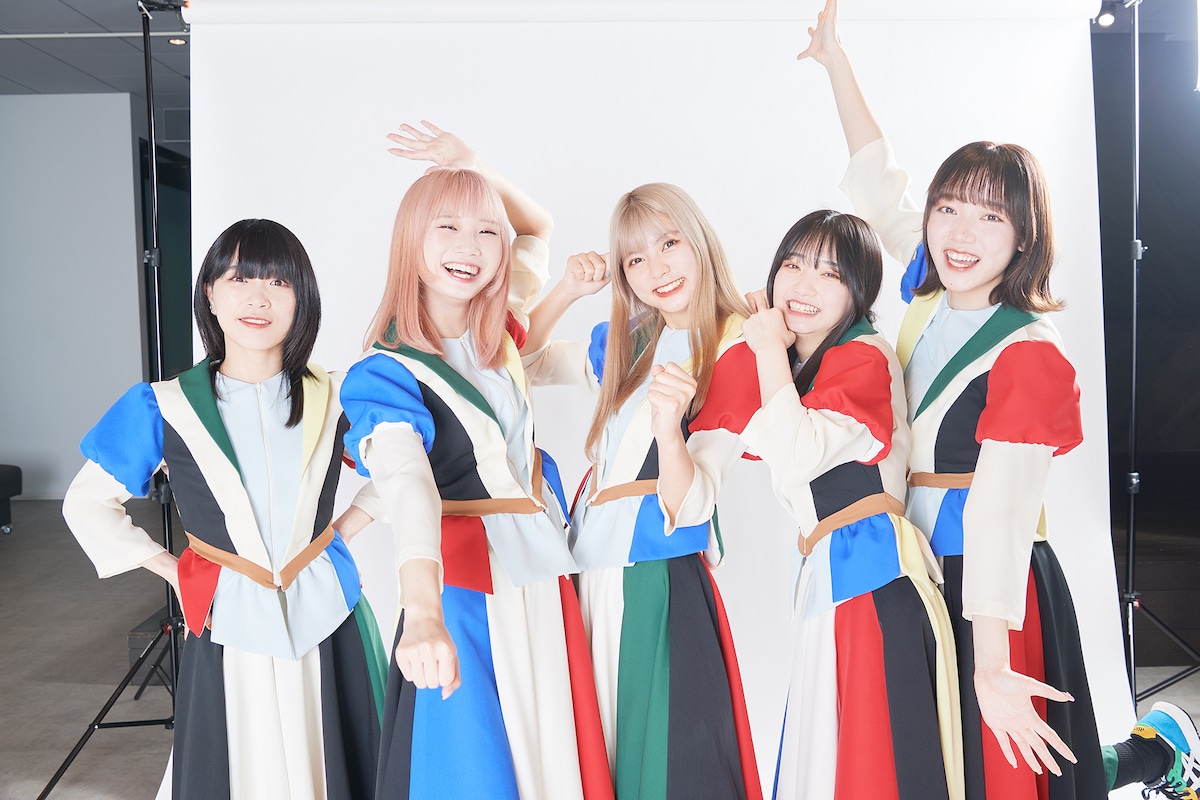 左からヤママチミキ、アイナスター、カ能セイ、ナルハワールド、月ノウサギ。