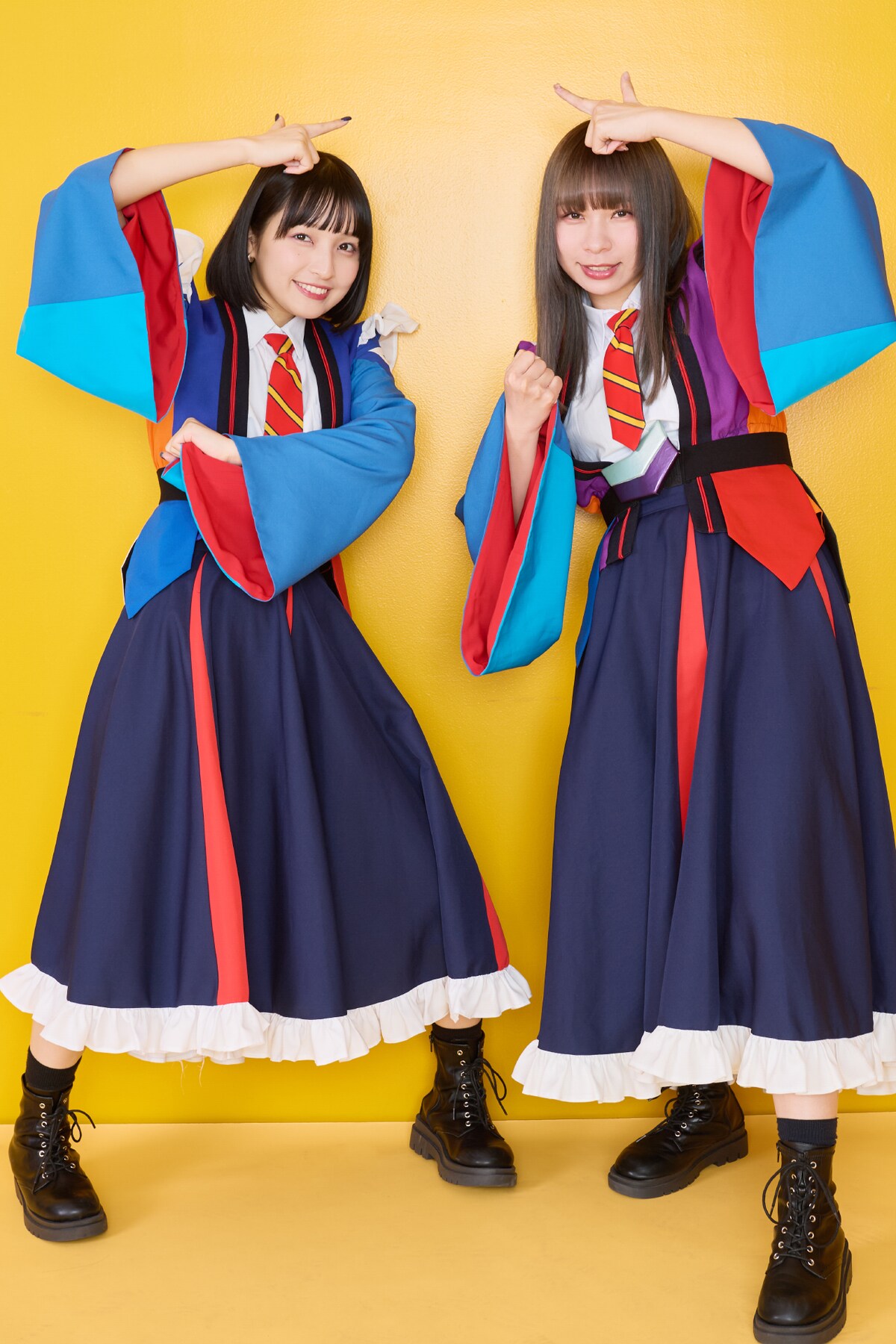 左からキャ・ノン、テラシマユウカ。