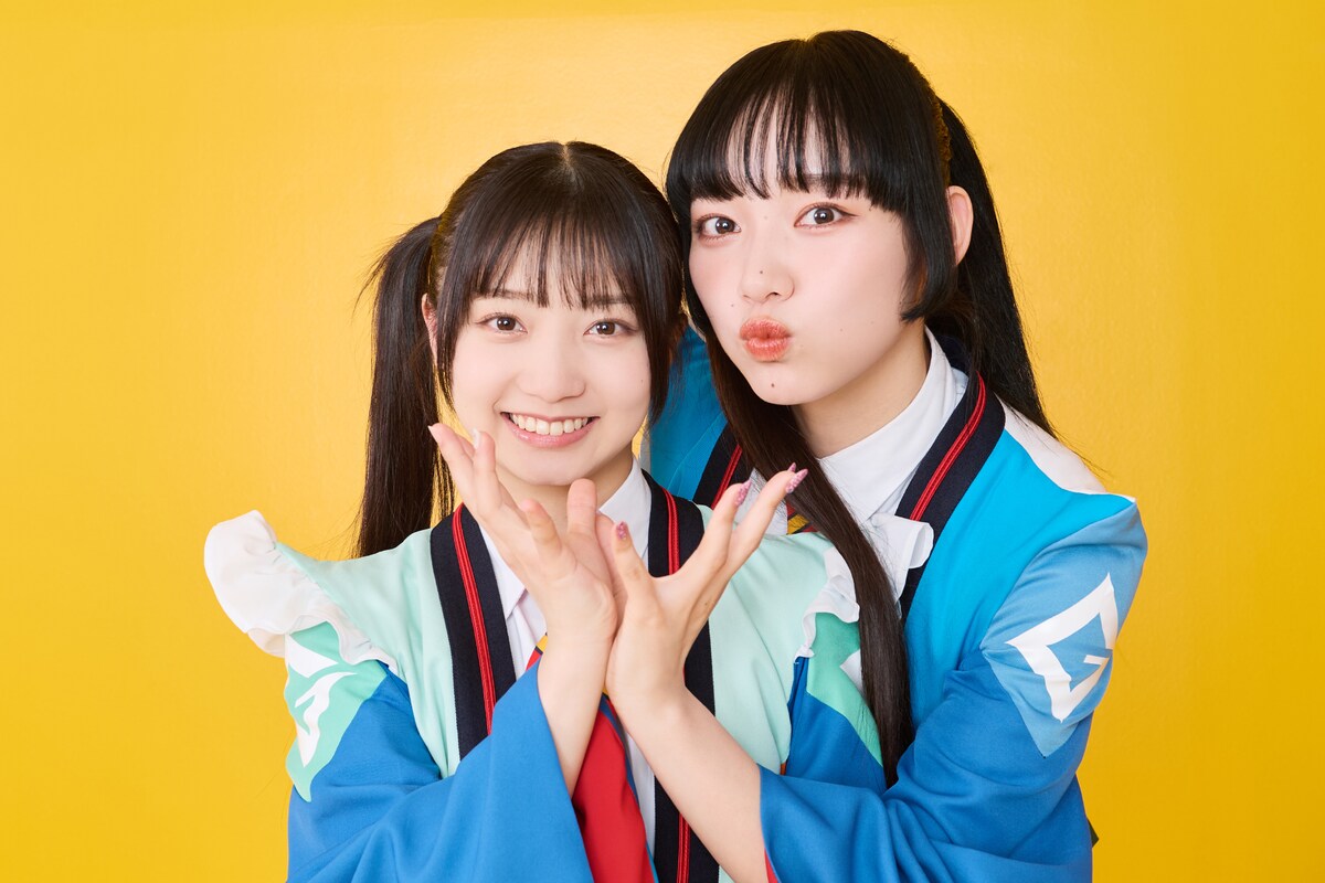 左からナルハワールド、月ノウサギ。