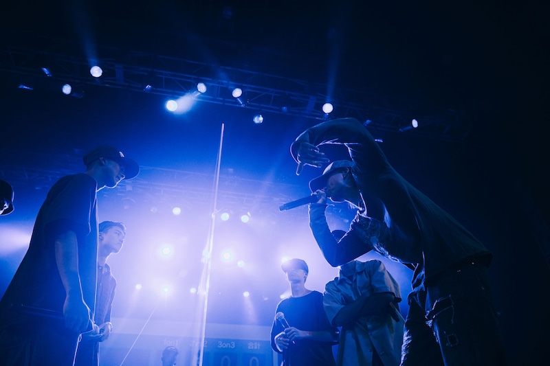 左が滋賀S高校、右が瀬田工業高校。